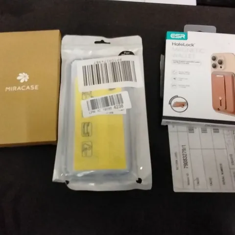 PALLET CONTAINING A LARGE QUANTITY OF PHONE CASES,SCREEN PROTECTORS
