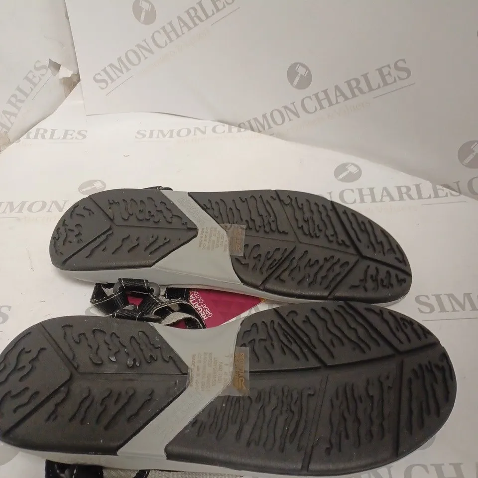 REGATTA LADY SANTA SOL SANDALS SIZE 7