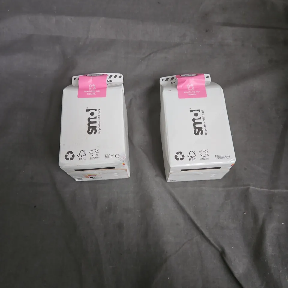 APPROXIMATELY 10 ASSORTED HOUSEHOLD ITEMS TO INCLUDE SMOL BRAND WASHING UP LIQUID, ETC 