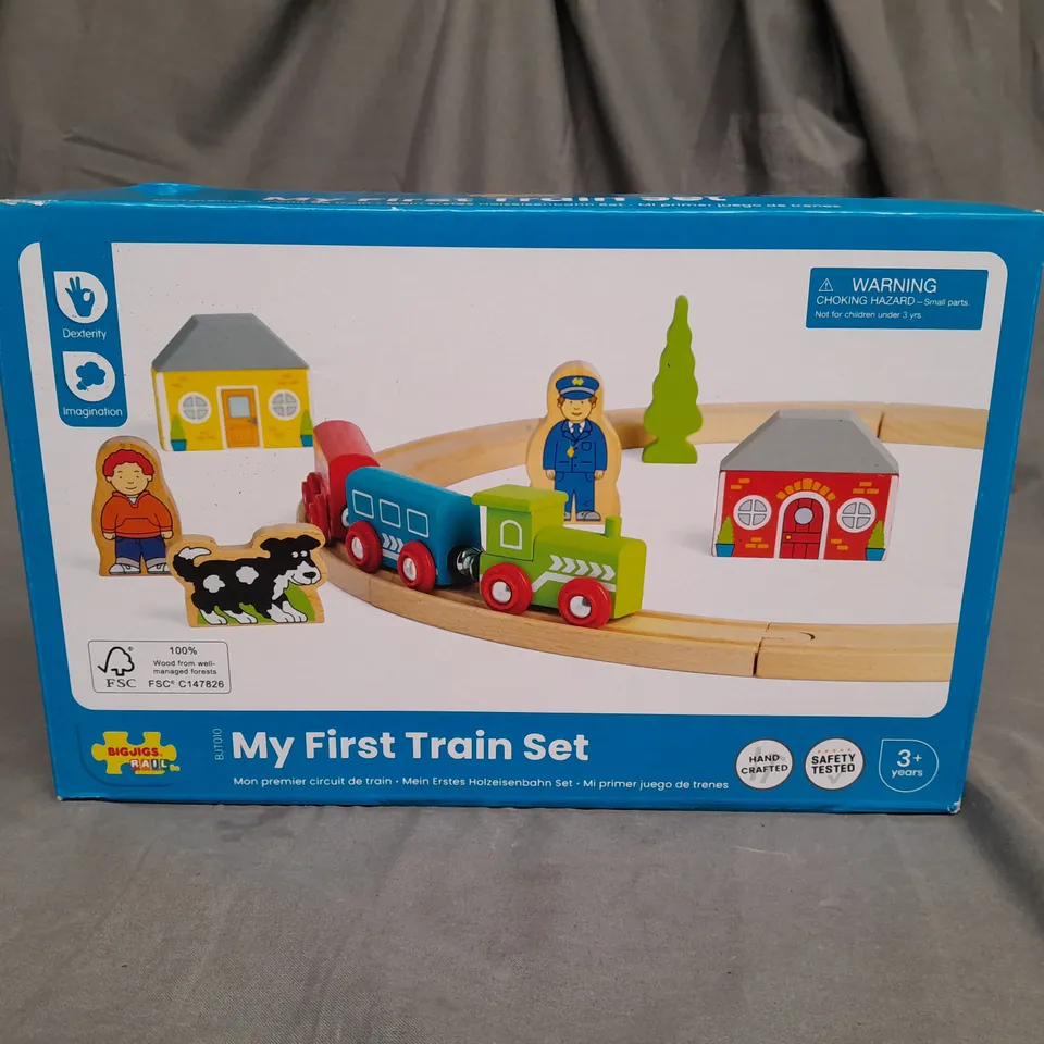 BIG JIGS - MY FIRST TRAIN SET - 3+ YEARS