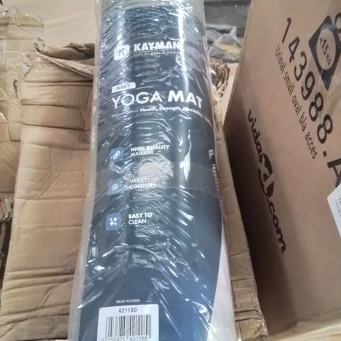 APPROXIMATELY 8 KAYMAN YOGA MATS