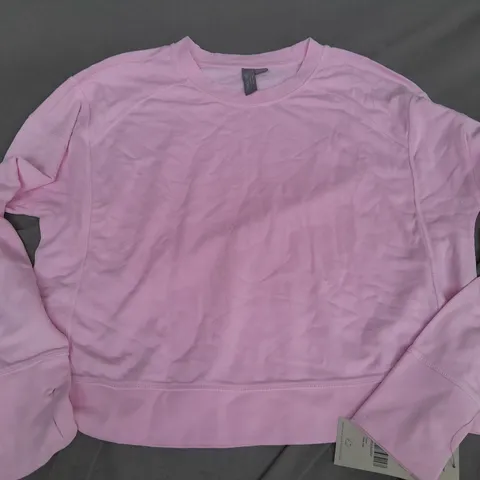 SWEATY BETTY AFTER CLASS CROP SWEATSHIRT IN PINK - MEDIUM