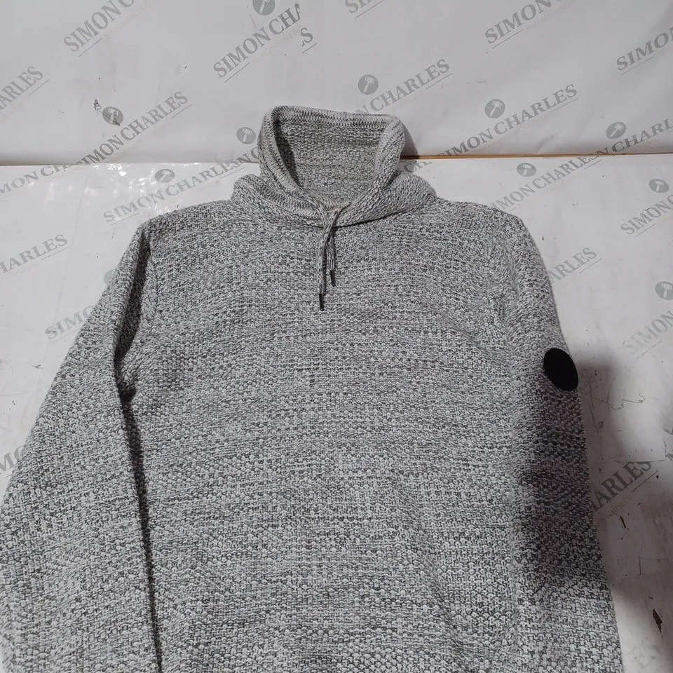 FIRETRAP CREW NECK KNITTED JUMPER IN GREY - M