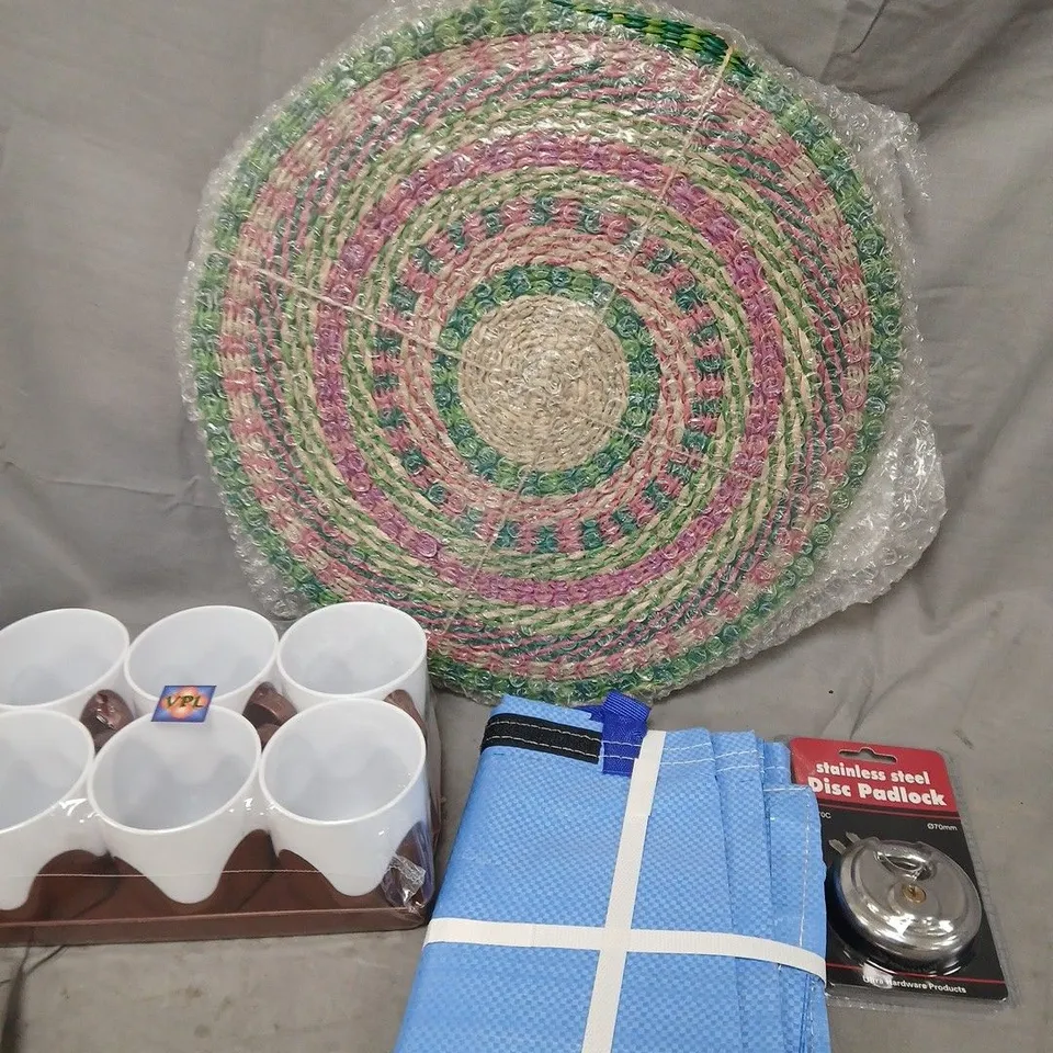 APPROXIMATELY 15 ASSORTED HOUSEHOLD PRODUCTS TO INCLUDE SERVING CUPS, PADLOCK, HOME DECOR ETC 