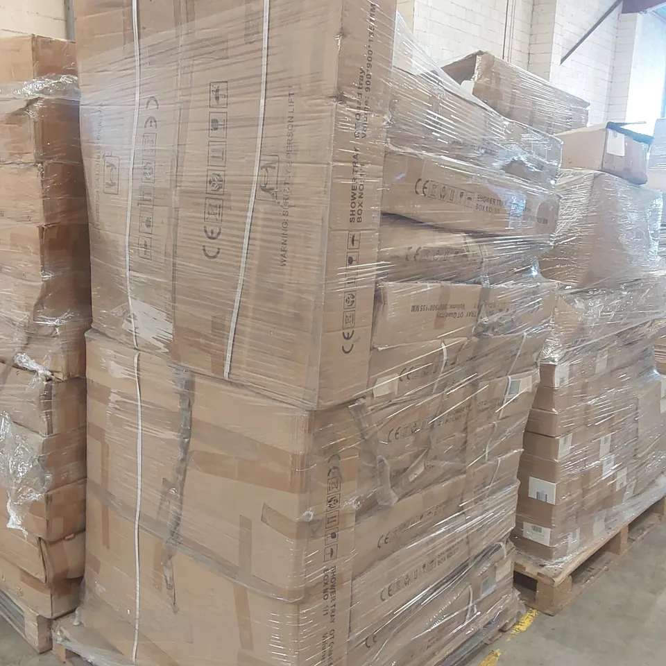 PALLET CONTAINING APPROXIMATELY 13x SHOWER TRAYS