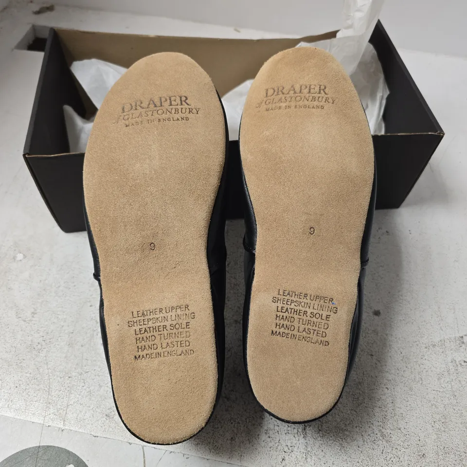 DRAPER OF GLASTONBURY LEATHER SLIPPERS – BLACK, UK 9