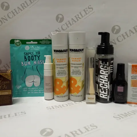 LOT OF APPROX 10 ASSORTED BEAUTY PRODUCTS TO INCLUDE TONI&GUY CONDITIONER, TED BAKER BODY SPRAY, VIOLA SKIN VITAMIN C SERUM, ETC