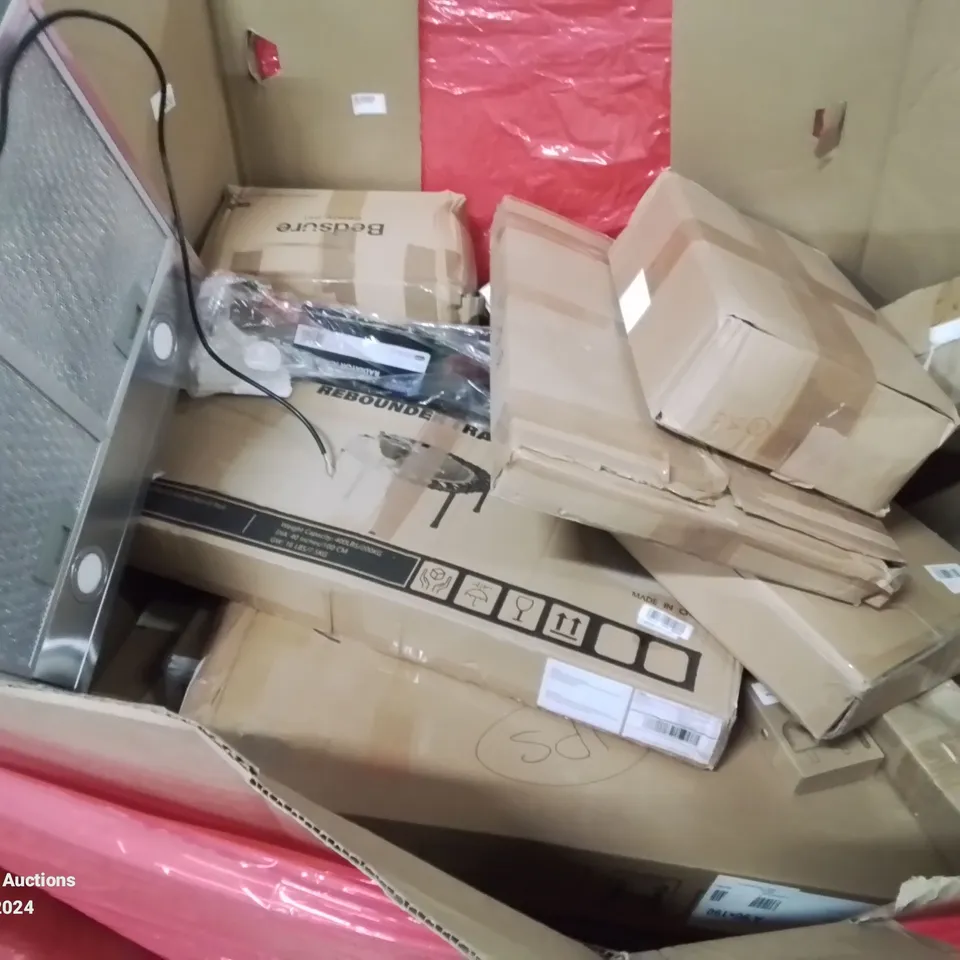 PALLET CONTAINING VARIOUS ASSORTED ITEMS TO INCLUDE: COOKER HOOD, TRAMPOLINE AND LOTS MORE UNMARKED BOXED ITEMS 