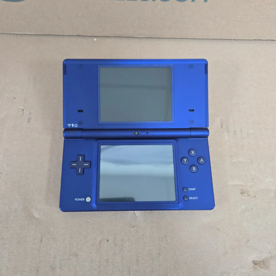 NINTENDO DSI HANDHELD CONSOLE IN DARK BLUE