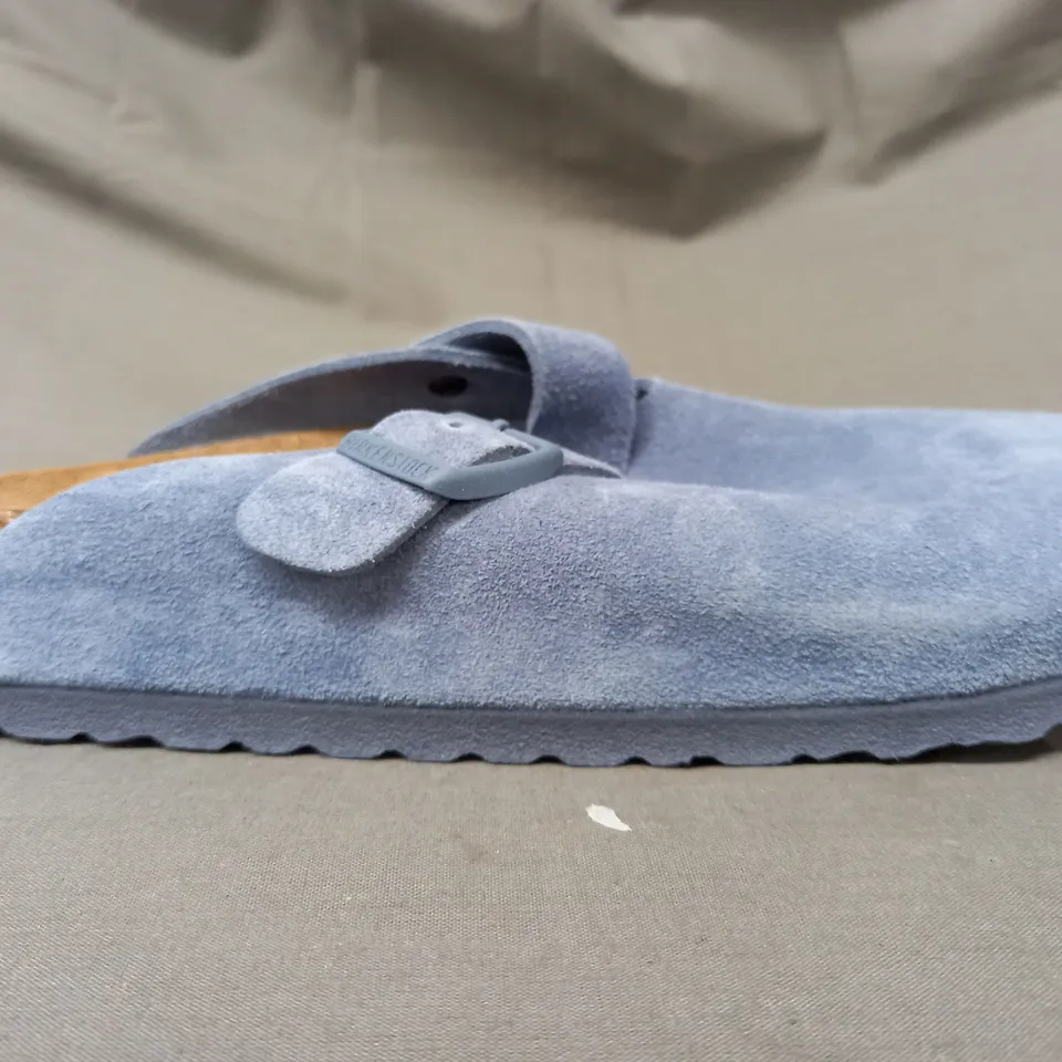 BOXED PAIR OF BIRKENSTOCK BOSTON BS SHOES IN BLUE UK SIZE 5.5
