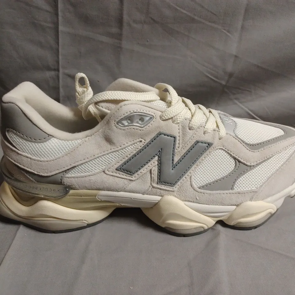 UNBOXED PAIR OF NEW BALANCE SNEAKERS – UK SIZE 9