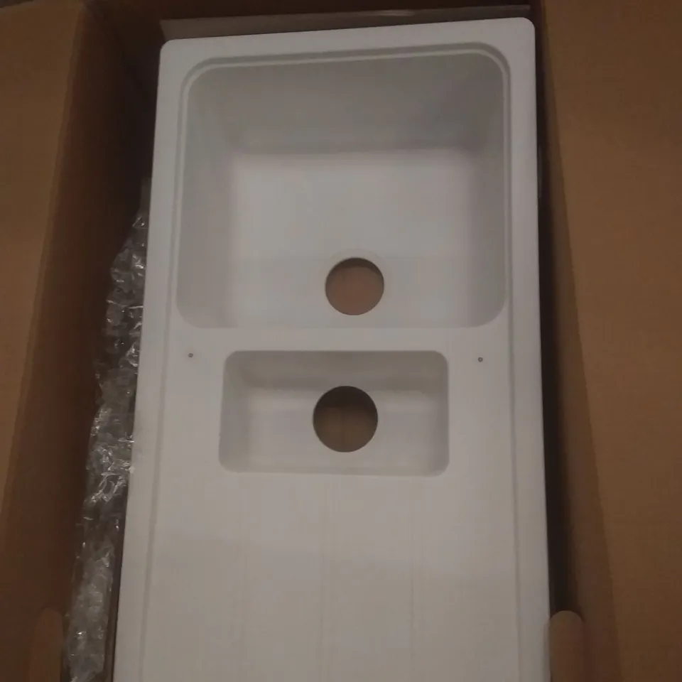 BOXED COMPOSITE QUARTZ 1.5 BOWL AND DRAINER SINK - WHITE