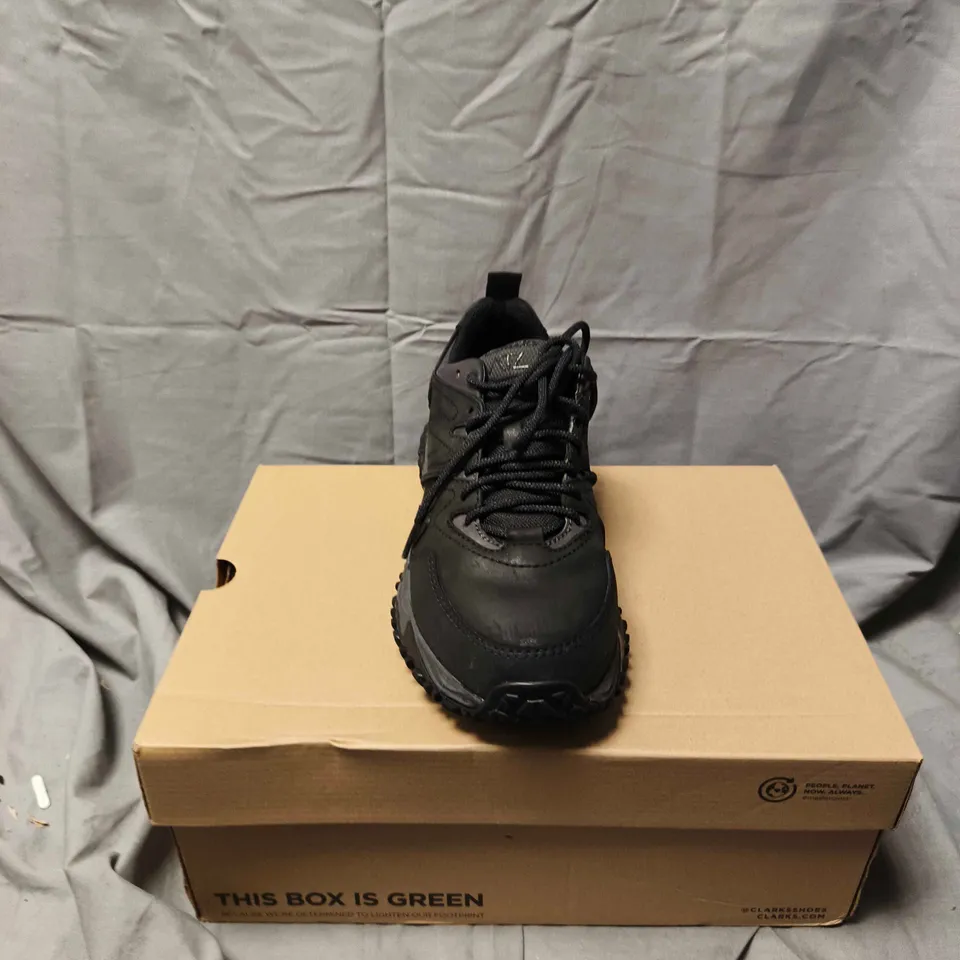 BOX PAIR OF CLARKS BLACK HIKING SHOES – MEN'S SIZE 8 