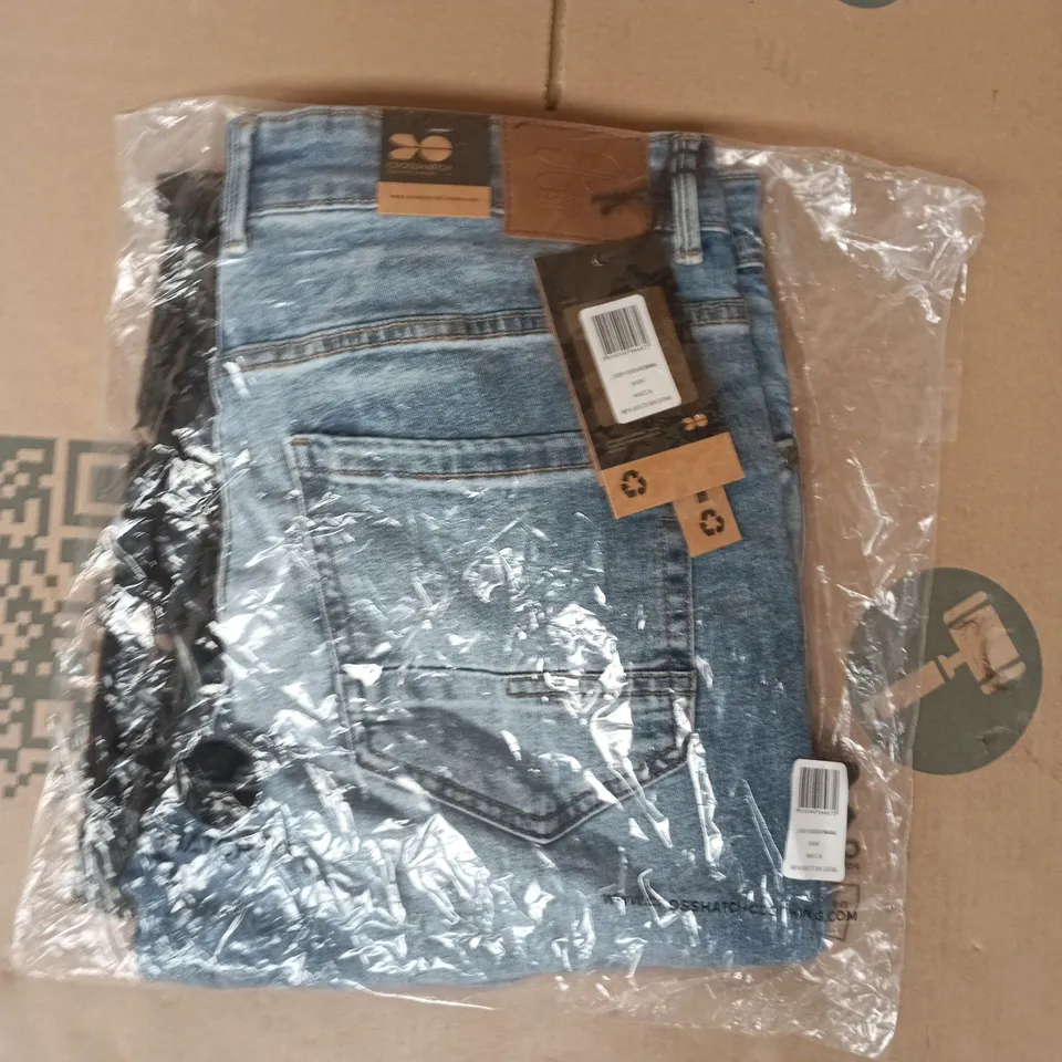 BAGGED CROSSHATCH DENIM SHORTS IN BLUE SIZE 36
