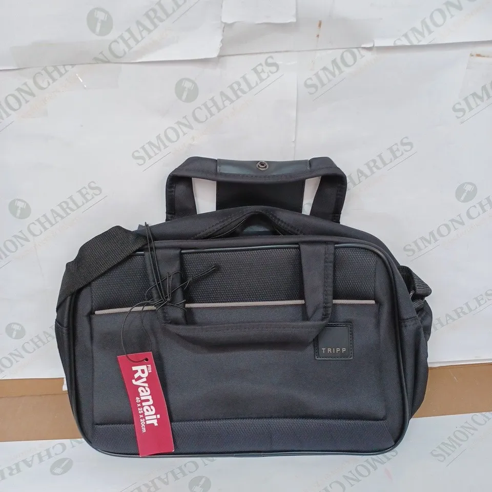 FULL CIRCLE II FLIGHT BAG / SIZE: 40 X 25 X 20CM