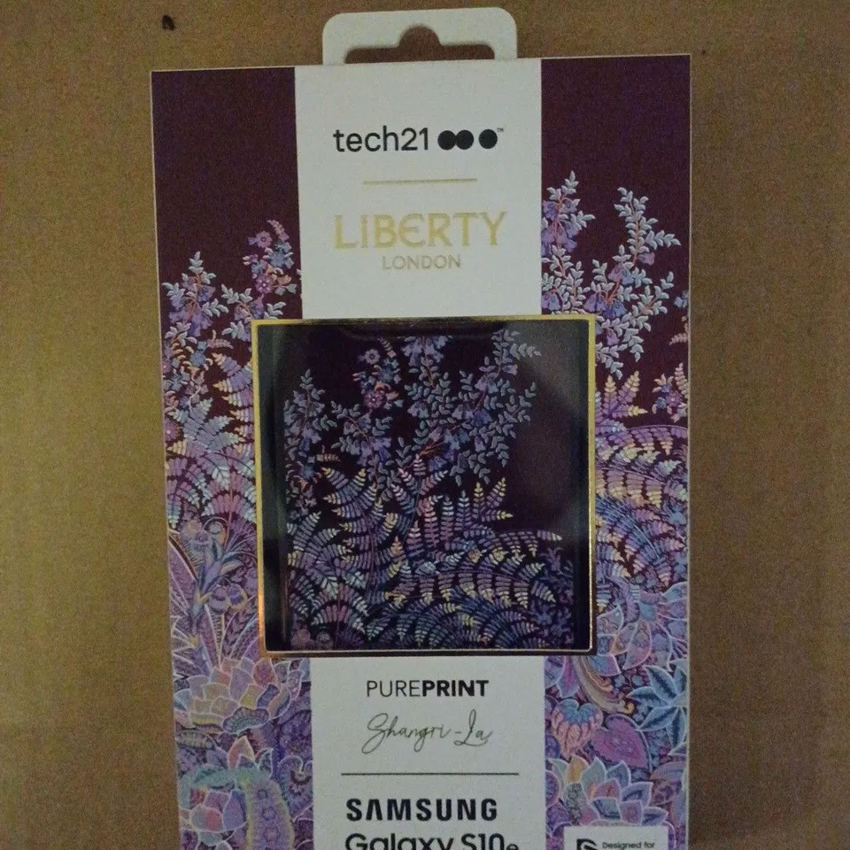 LOT OF APPROXIMATELY 76 BRAND NEW BOXED TECH 21 LIBERTY LONDON CASE WITH 10FT DROP PROTECTION, CONTAINS BULLETSHIELD AND ULTRA-THIN FOR SAMSUNG GALAXY S10E T21-6906 SHANGRI-LA