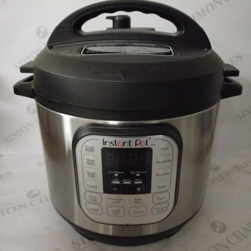 INSTANT POT DUO SMART PRESSURE COOKER