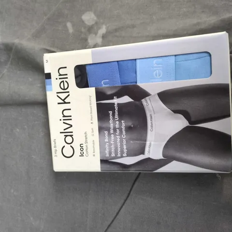 CALVIN KLEIN ICON 3-PACK HIP BRIEFS – MEN’S UNDERWEAR