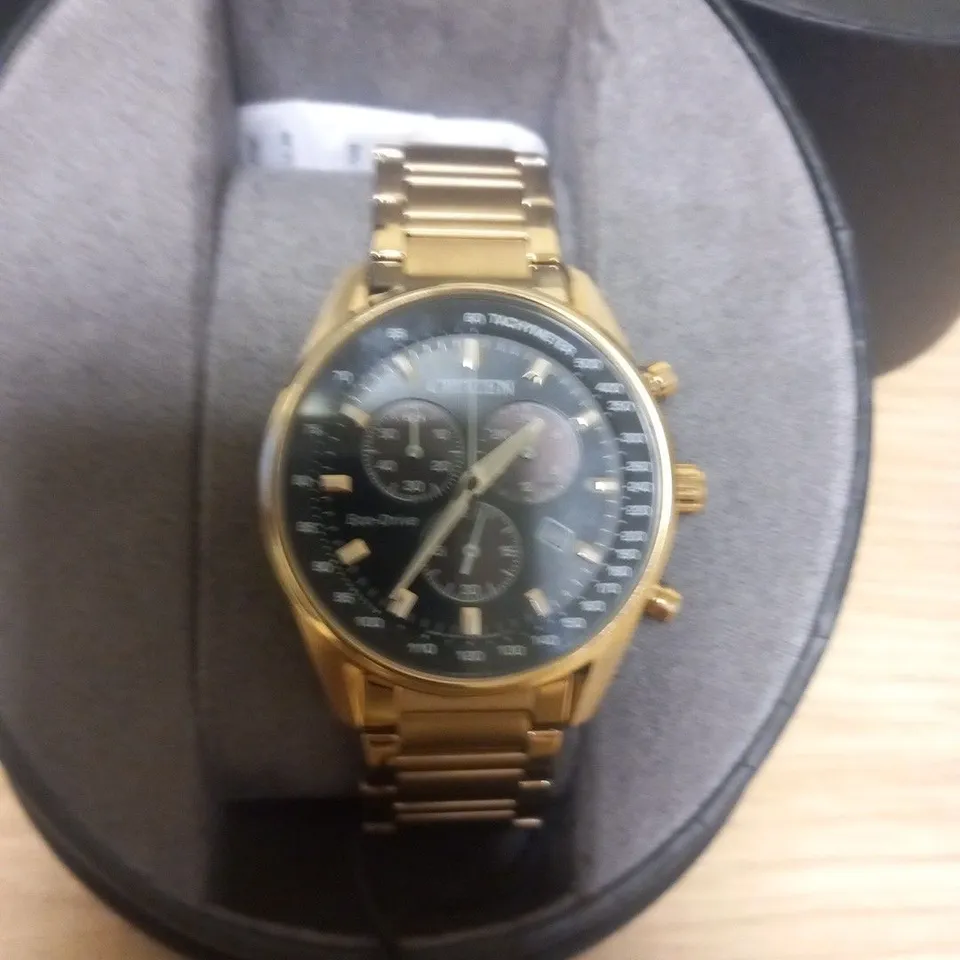 BOXED CITIZEN ECO DRIVE WRIST WATCH