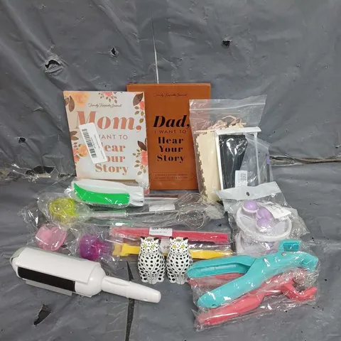 APPROXIMATELY 15 ASSORTED HOUSEHOLD ITEMS TOO INCLUDE - PARENT DIARY NOTEBOOKS - WHIST - CAT FIGURINES - ETC