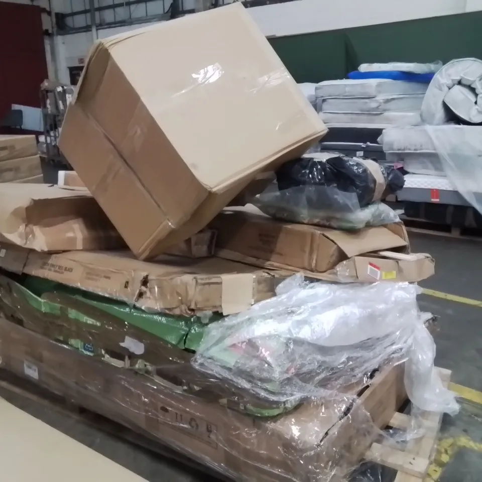 PALLET OF INCOMPLETE FURNITURE SETS