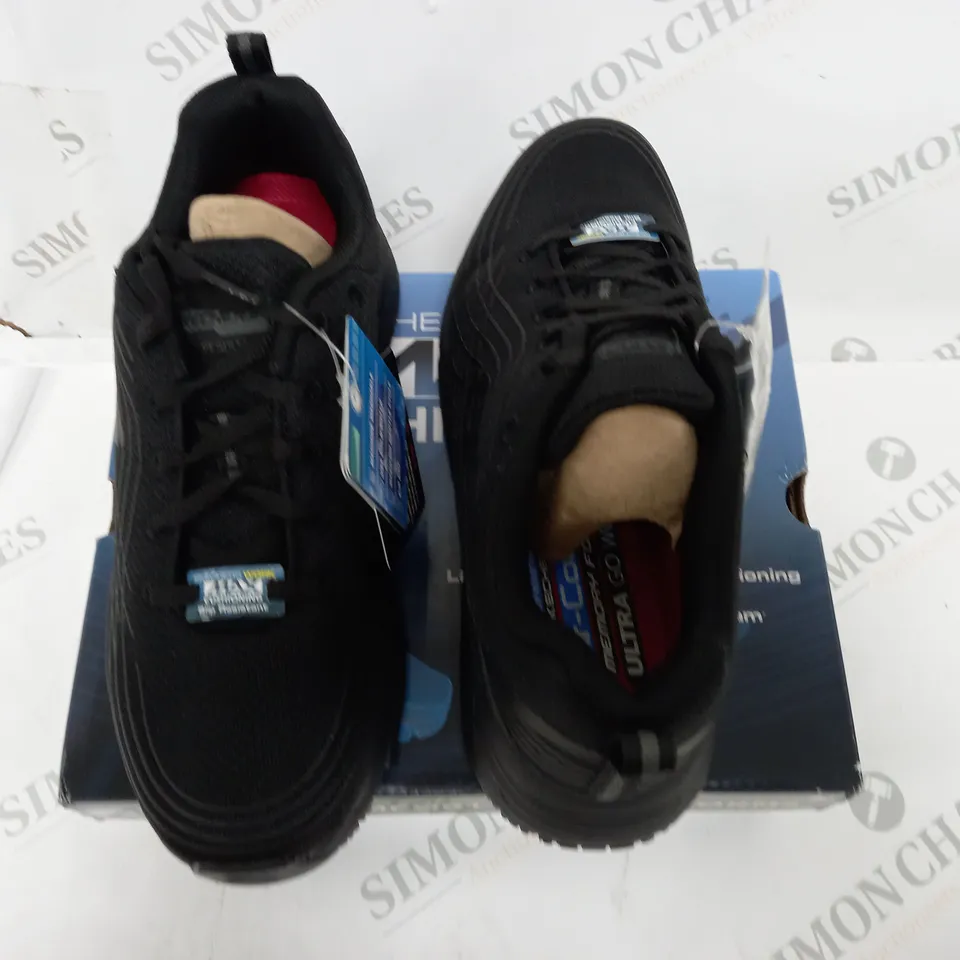 BOXED SKECHERS CUSHION ELITE TRAINERS, BLACK - SIZE 4
