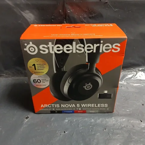 SEALED STEELSERIES ARCTIS NOVA 5 WIRELESS HEADPHONES 