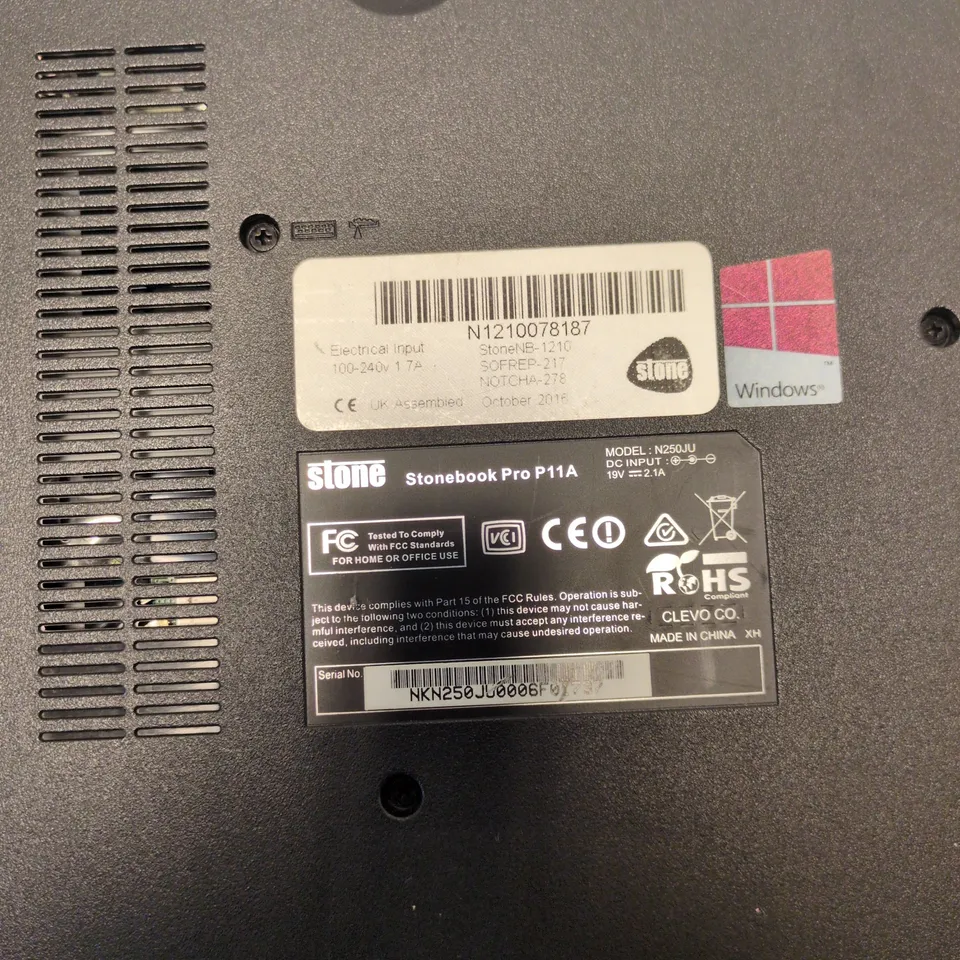 STONEBOOK PRO P11A LAPTOP – MODEL N250JU, WINDOWS
