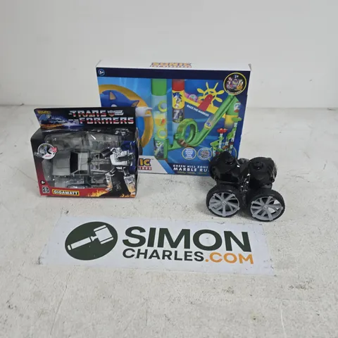 APPROXIMATELY 10 ASSORTED TOYS & GAMES PRODUCTS TO INCLUDE SONIC GREEN HILL MARBLE RUN, RC CAR, TRANSFORMERS BAKC TO THE FUTURE TOY, ETC