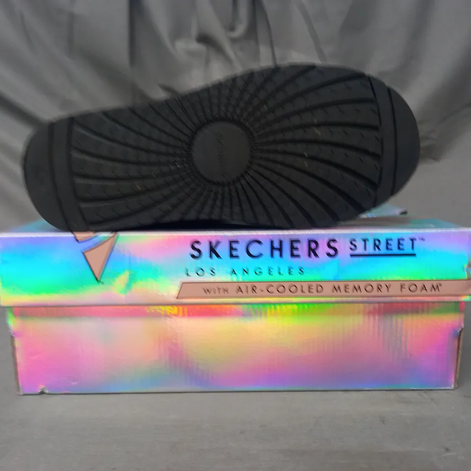BOXED PAIR OF SKECHERS BUCKLE MID ANKLE BOOTS IN BLACK SIZE 5