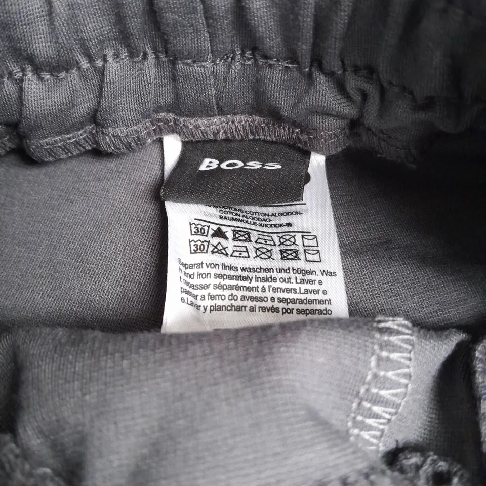 HUGO BOSS GREY TRACKSUIT PANTS - MEDIUM