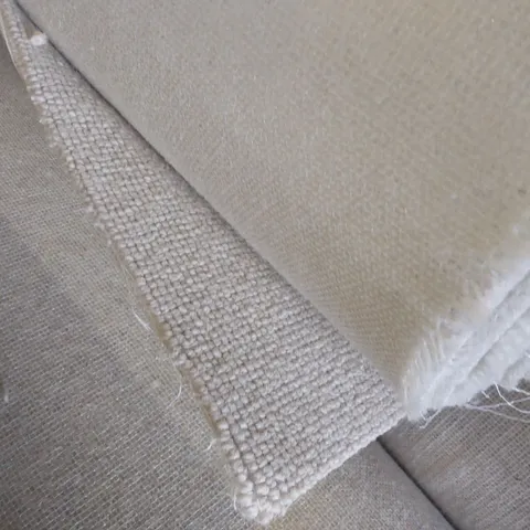 ROLL OF QUALITY LANDMARK ABBEY WAVERLY CARPET - APPROXIMATELY 5 x 7.1m