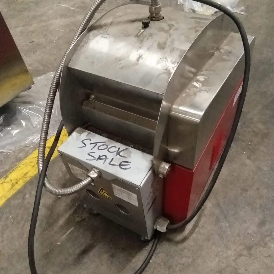 ELECTROLUX HSPP COMMERCIAL HIGH SPEED PANINI MACHINE, RED