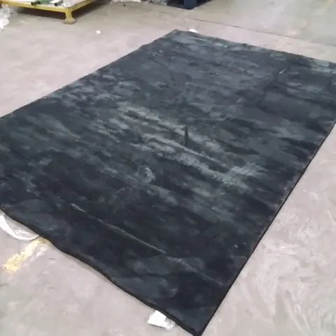 QUALITY DESIGNER AREA RUG - APPROXIMATELY 300X200CM