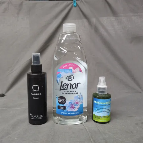 APPROXIMATELY 15 ASSORTED HOUSEHOLD ITEMS TO INCLUDE FABRIC CLEANER, STEAMER & IRONING WATER, MOLD DEMOLD SPRAY, ETC - COLLECTION ONLY