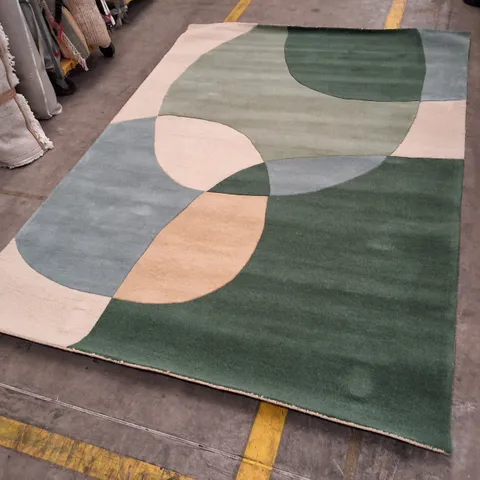 GEOMETRIC ABSTRACT AREA RUG – GREEN, BLUE AND CREAM TONES APPROXIMATELY 200×290CM