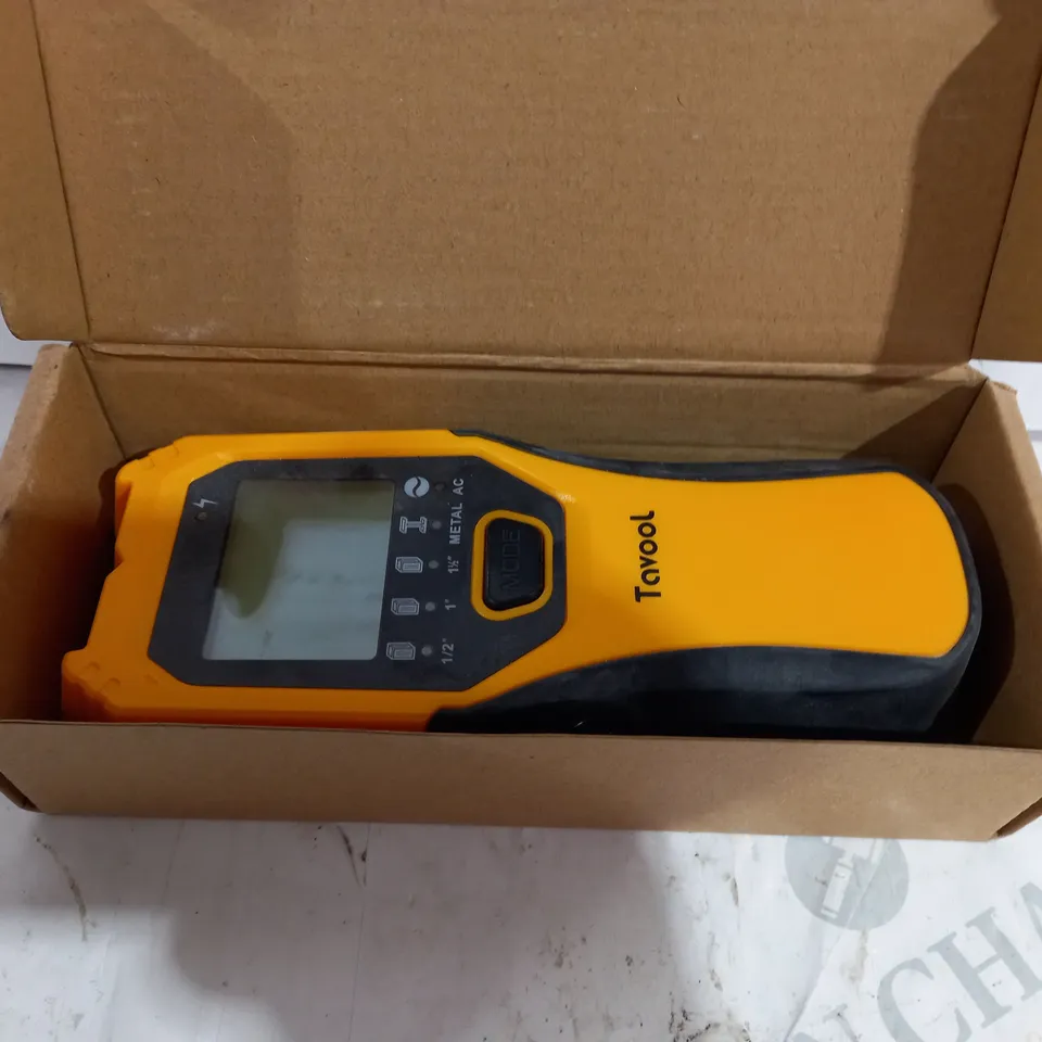 BOXED WALL STUD FINDER TH510