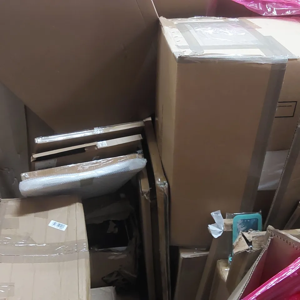 PALLET OF ASSORTED ITEMS INCLUDING: MATTRESS/TOPPER (UNSPECIFIED), BABY BACKPACK, KAYAK PADDLE, PICTURE FRAMES ECT