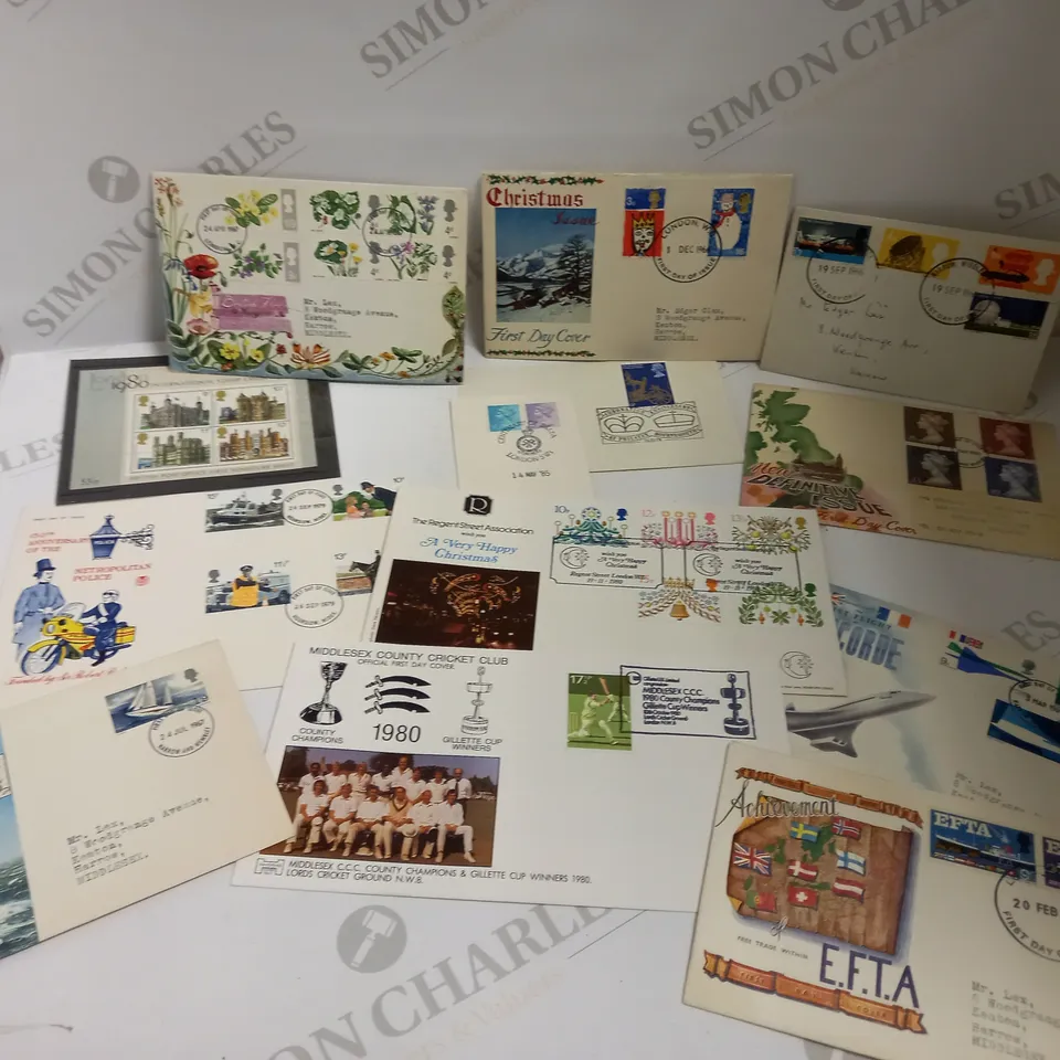 BOX OF APPROX 50 ASSORTED COLLECTABLE STAMPS IN VARIOUS CONDITIONS