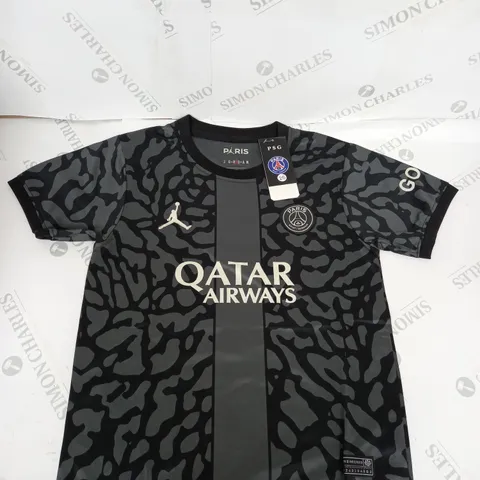PSG FC AWAY KIT SIZE 26