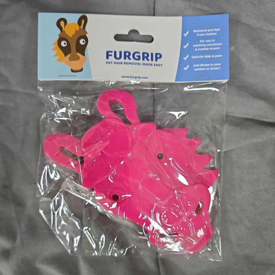 APPROXIMATELY 140 FURGRIP LAUNDRY PET HAIR REMOVERS - HORSE