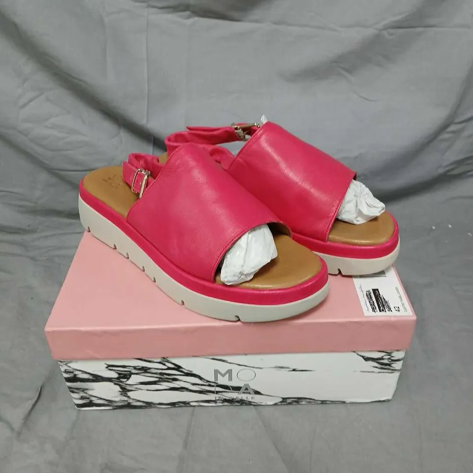 MODA IN PELLE WEDGE SANDAL - UK 7 