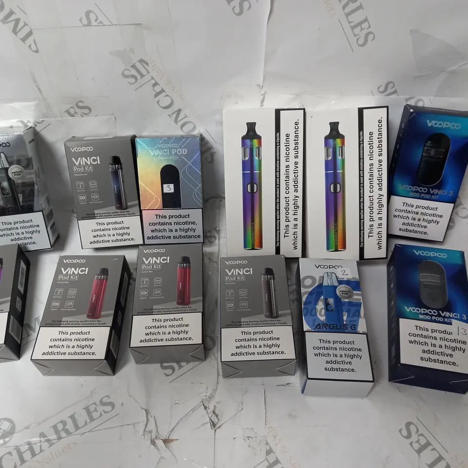 APPROXIMATELY 12 ASSORTED VAPES INCLUDING VOOPOO, INNOKIN