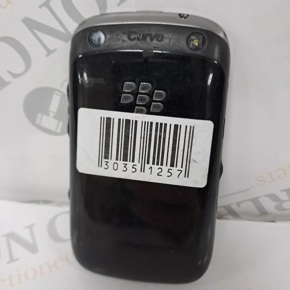 BLACKBERRY 9320