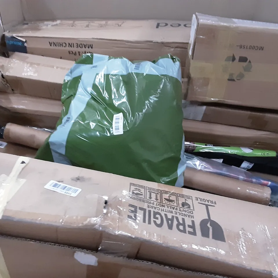 PALLET OF ASSORTED PRODUCTS INCLUDING STOREMIC TOILET SEAT, NEW MOON TRAVEL BASSINET AND CO SLEEPER, 48"-84" CURTAIN ROD, BIRD SCARER KITE, AMAGABELI GARDEN&HOME HOT-DIPPED GALVANIZED HARDWARE CLOTH
