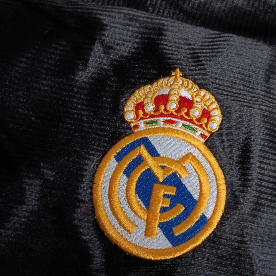 REAL MADRID FOOTBALL SHIRT – ADIDAS, TEKA SPONSOR, BLACK WITH YELLOW TRIM SIZE M