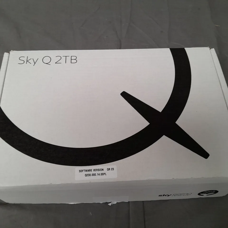 BOXED SKY Q 2TB BOX 