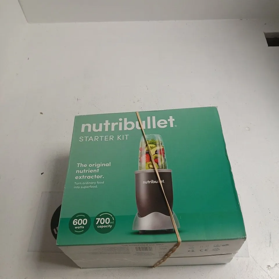 NUTRIBULLET STARTER KIT BLENDER – BOXED, 600W, 700ML