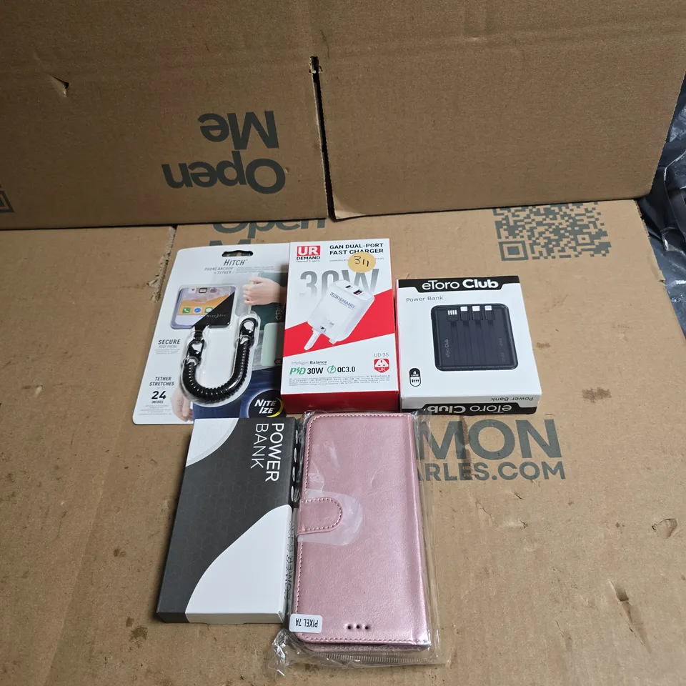 TOTE OF APPROXIMATELY 20 ASSORTED ITEMS TO INCLUDE POWER BANK, FAST CHARGER, PHONE CASE, HITCH PHONE ANCHOR AND TETHER ETC