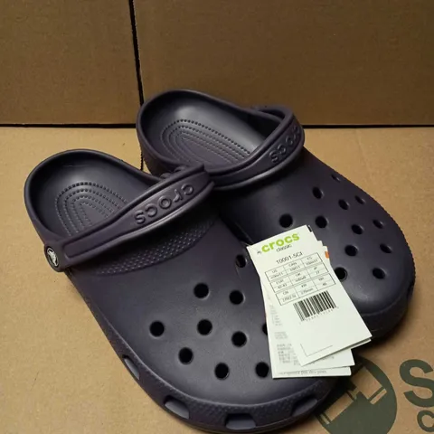 CROCS CLASSIC PURPLE CLOGS – 8/9